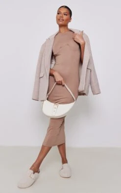 Soft Brown Jersey Under Wire Bust Detail Midaxi Dress 7 Soft Brown Jersey Under Wire Bust Detail Midaxi Dress -Serenova Dresses Shop 3835d12200f0009e2af4e3d496b0147c2e12498c cnd1301 3